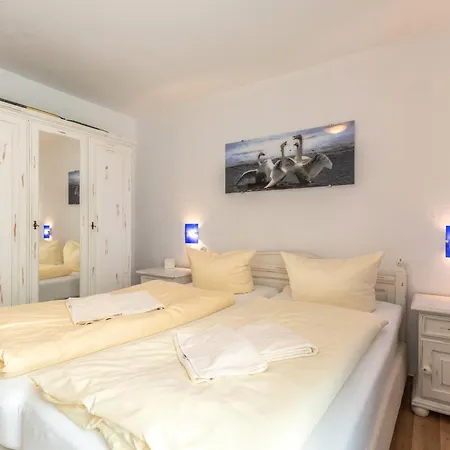 Karola, 20 * Goehren (Ruegen)