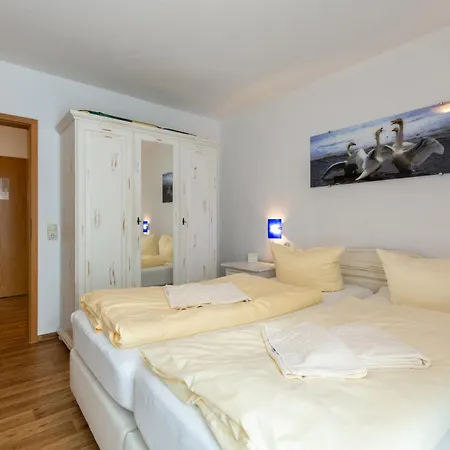Karola, 20 Apartment Goehren (Ruegen)